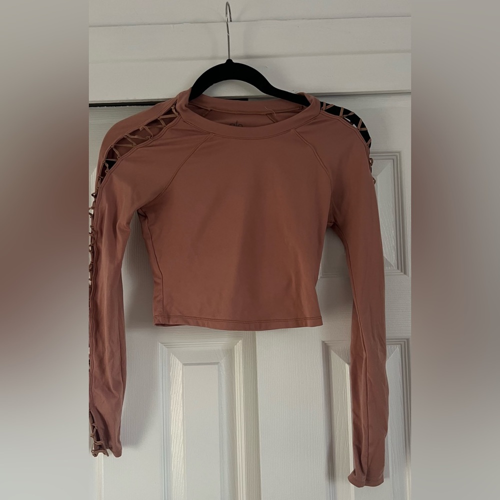 Alo shirt with sleeves size XS